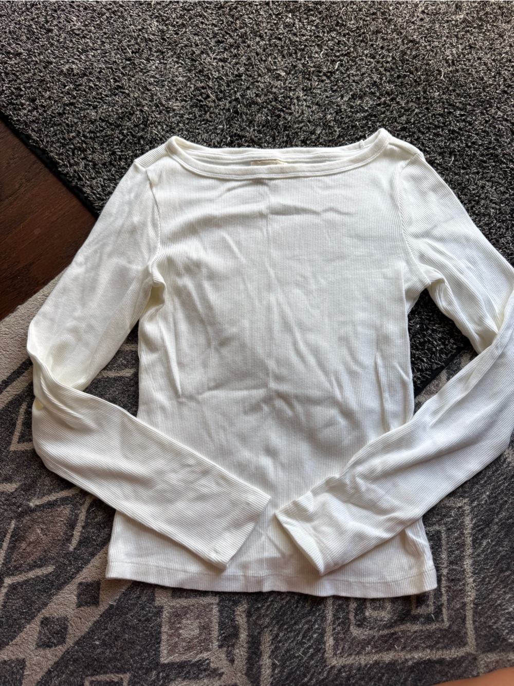 Universal Thread Off-Shoulder Ribbed Long-Sleeve Sweater in White